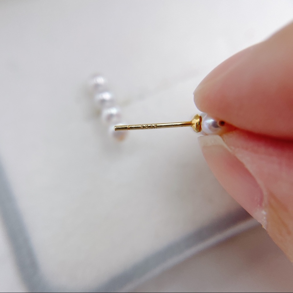 S925 Mini Akoya pearl bar studs - Picture 8 of 9